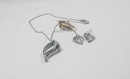 Fire and Water Necklace and Earrings (Ring on separate page)